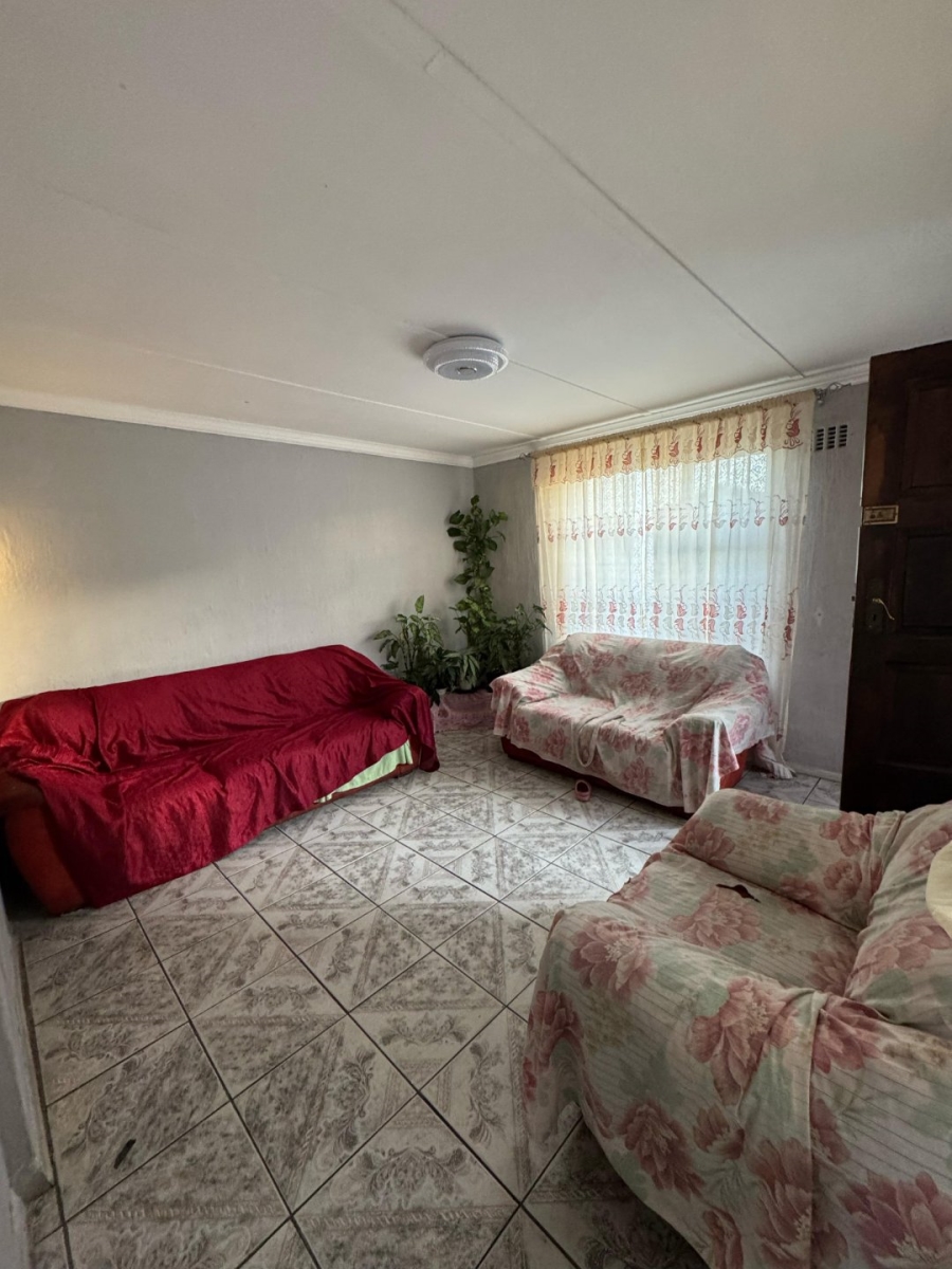 2 Bedroom Property for Sale in Portlands Western Cape